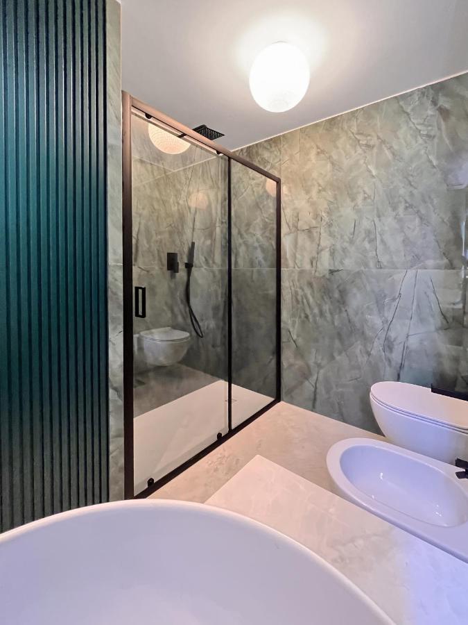 Yls Luxury Suites Milaan Buitenkant foto