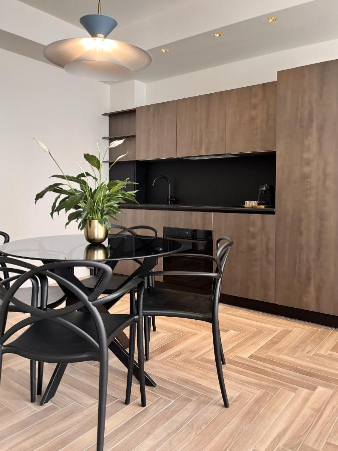Yls Luxury Suites Milaan Buitenkant foto